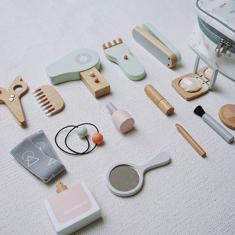 Wooden baby pretend play grooming toy set
